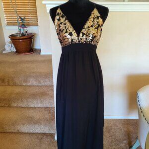 Lovers & Friends Black Long Chiffon Gown w/Gold Sequin Top & Back - Size Small